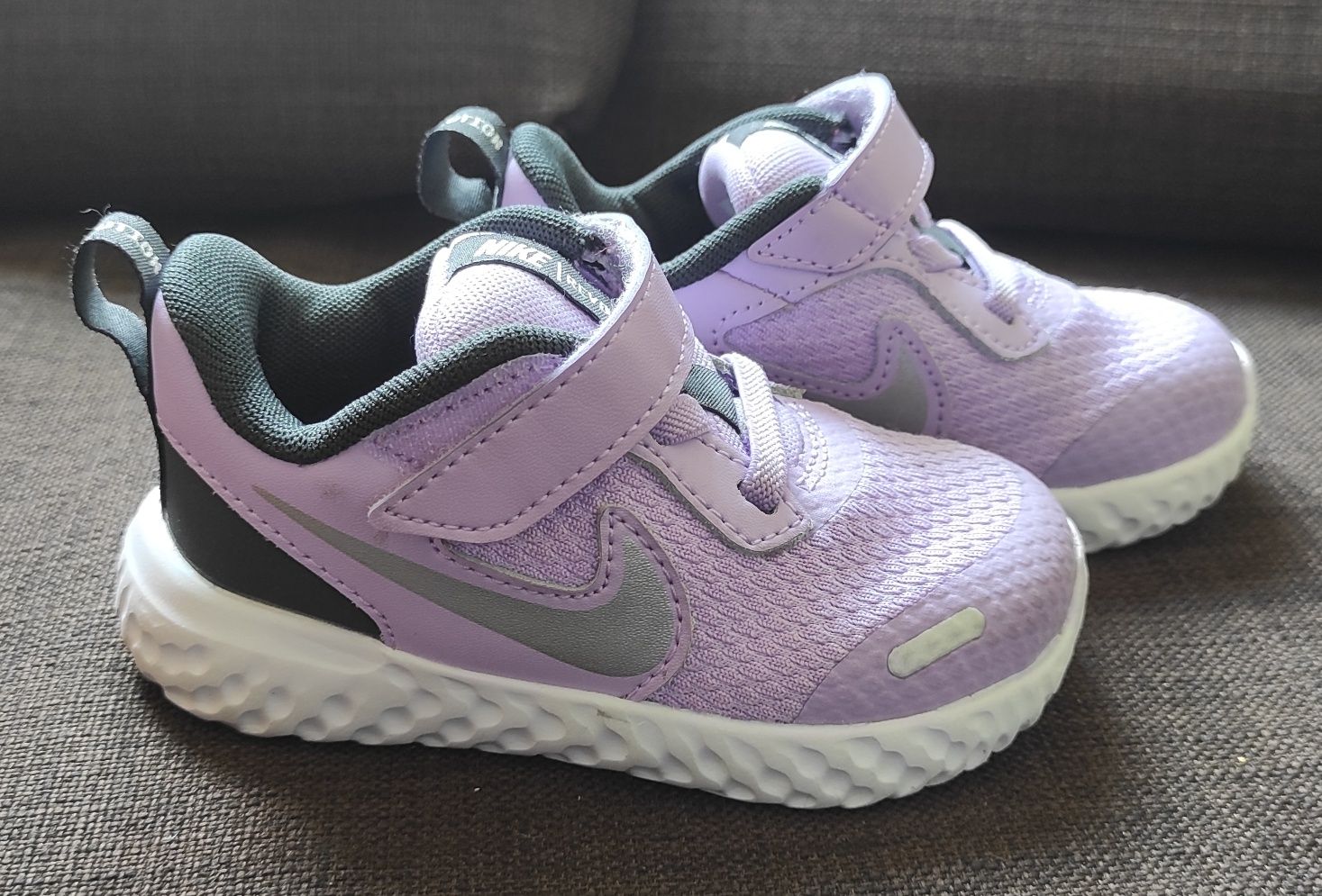 Детски и дамски еднакви маратонки Nike