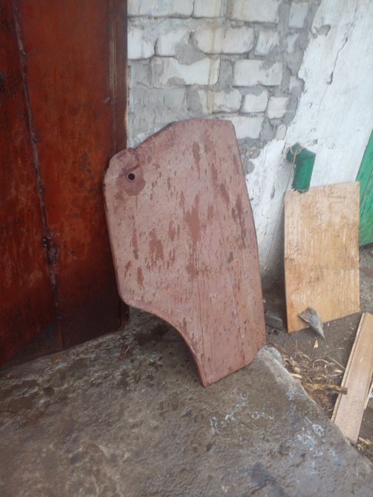 Крило газ 2410 волга