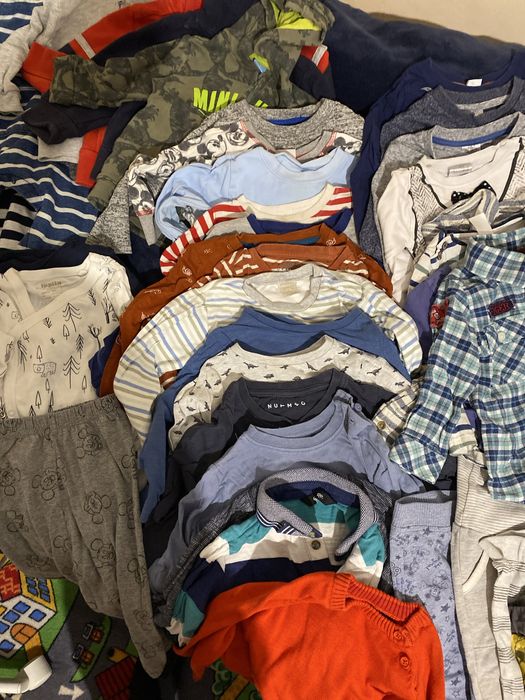 Lot hainute baietel 12-18 luni