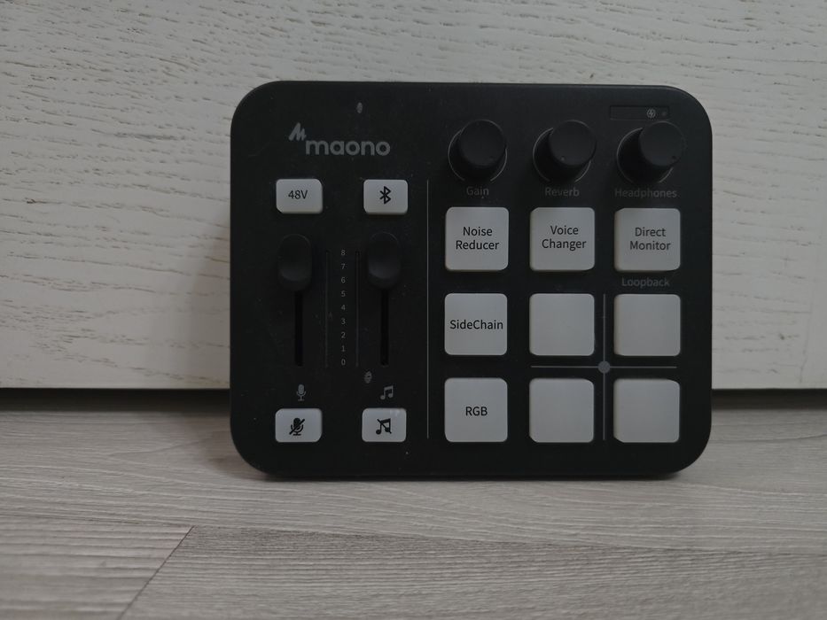 Продаю микшер MAONO G1 NEO