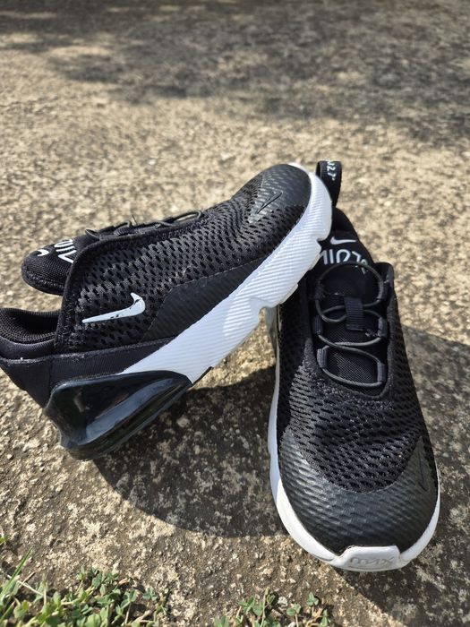 Маратонки Nike Air Max 270