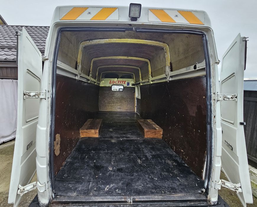 Iveco Daily duba autoutilitara