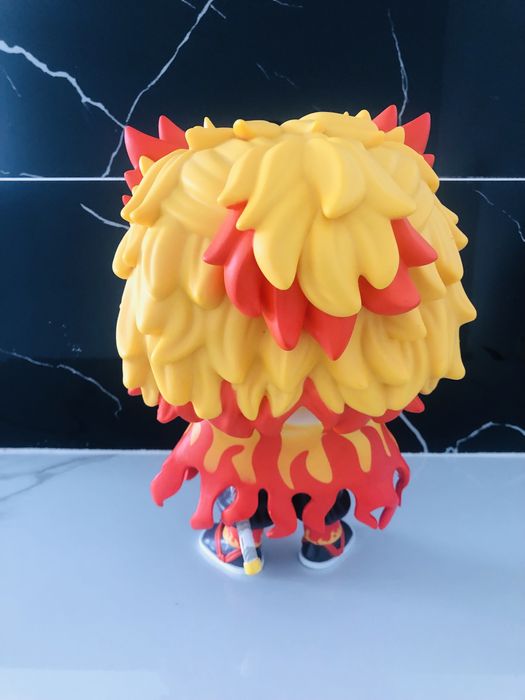 Figurină Funko POP! Demon Slayer Rengoku Kyojuro Mare!