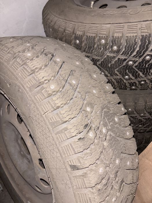 Шины с дисками 185/70/R14 92Т