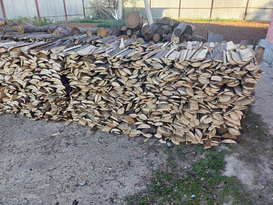 Продам пилинные дрова 1 куб 18000 тенге. Доставка по городу