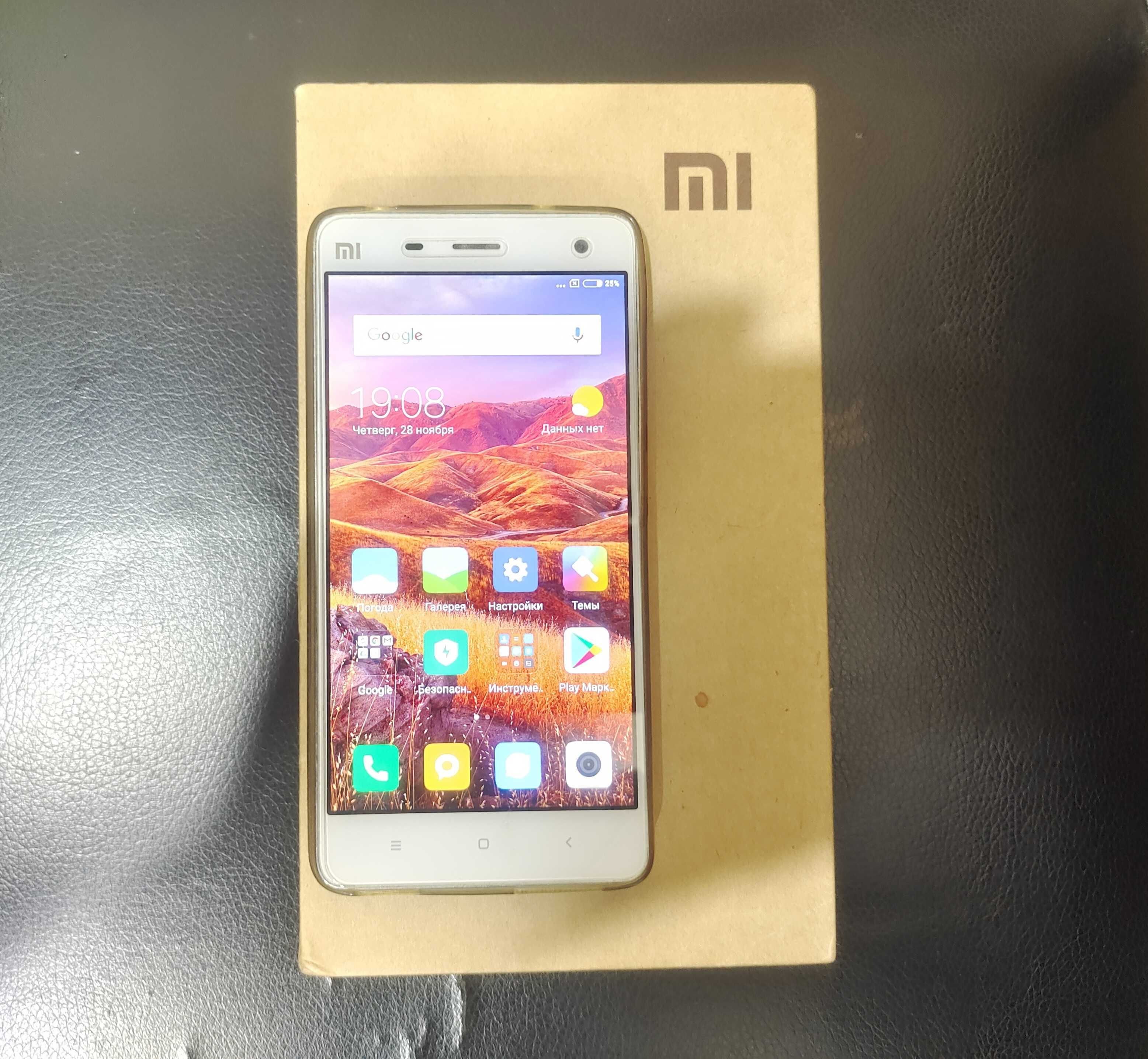 Смартфон Xiaomi Mi 4