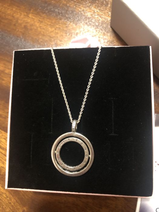 Ново сребърно колие Pandora, с въртящи се рингове