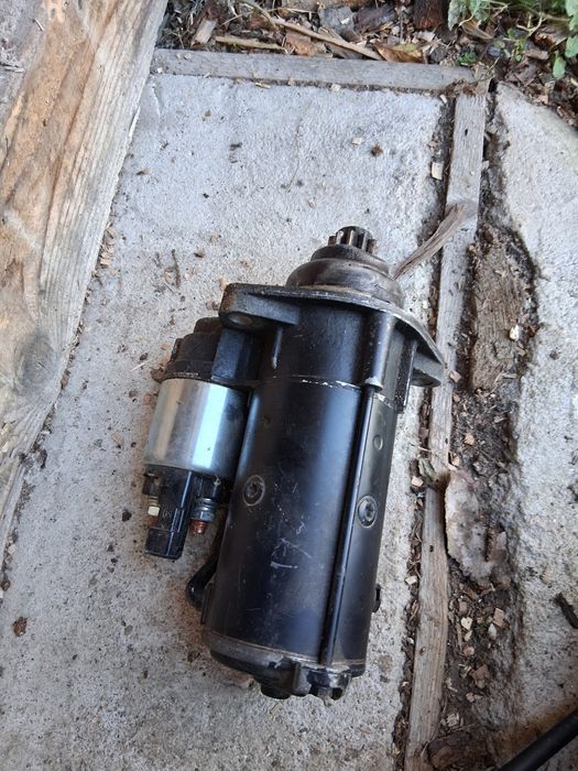 Vând electromotor skoda Octavia 1 sau golf 4 ai de pe motor alh