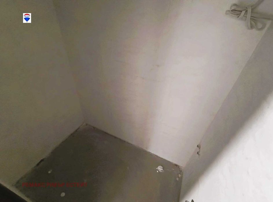 Продава се Тристаен апартамент в Русе, Център - 102 кв.м за 1588 €/кв.м - Снимка #10