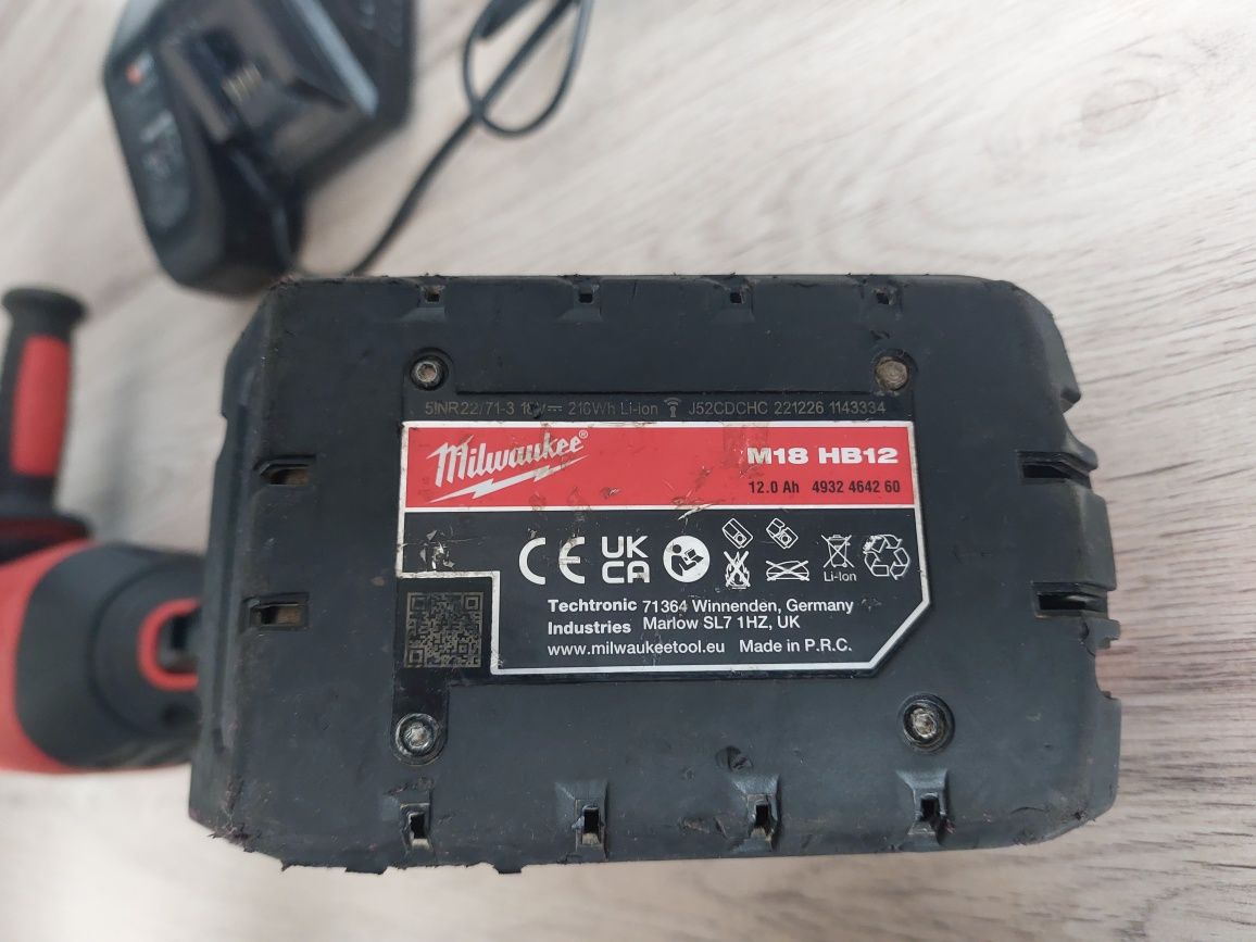 Flex mare 230 mm milwaukee M18 FLAG230XPDB, stare perfectă