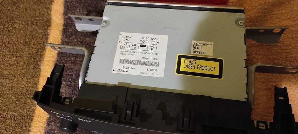 Оригинално радио за Тойота Рав 4