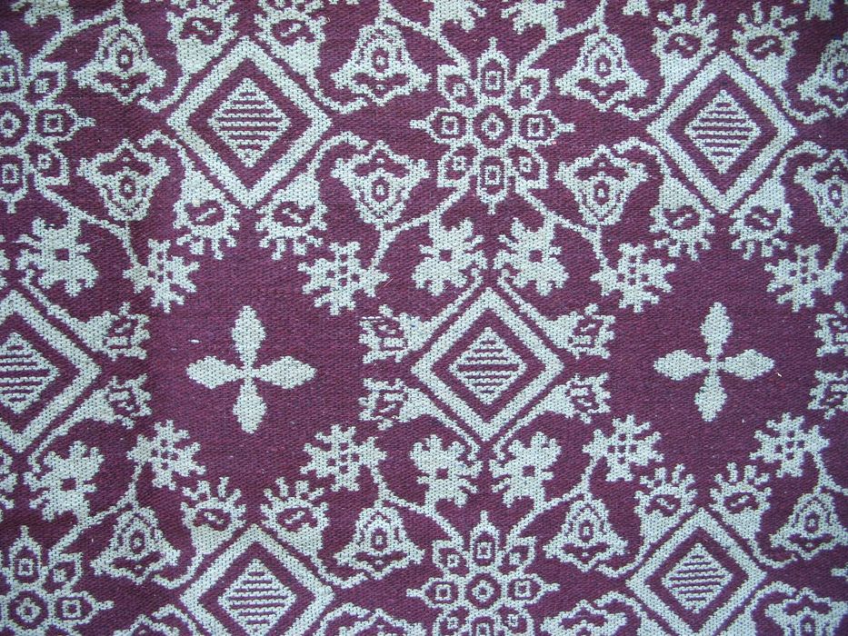 Жакардови, вълнени килими