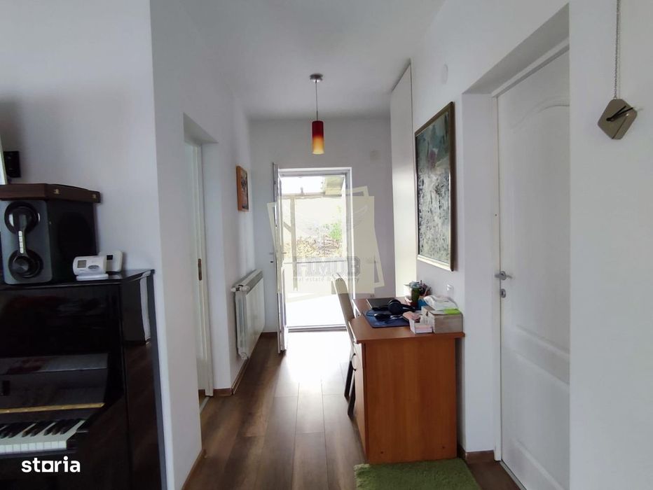 Casa individuala 5 camere terasa acoperita 3 bai si 458 mp teren in Cr