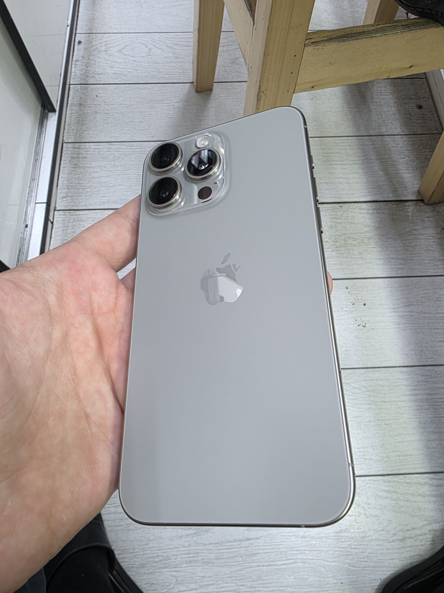 iPhone 15 Pro Max 256gb sotiladi