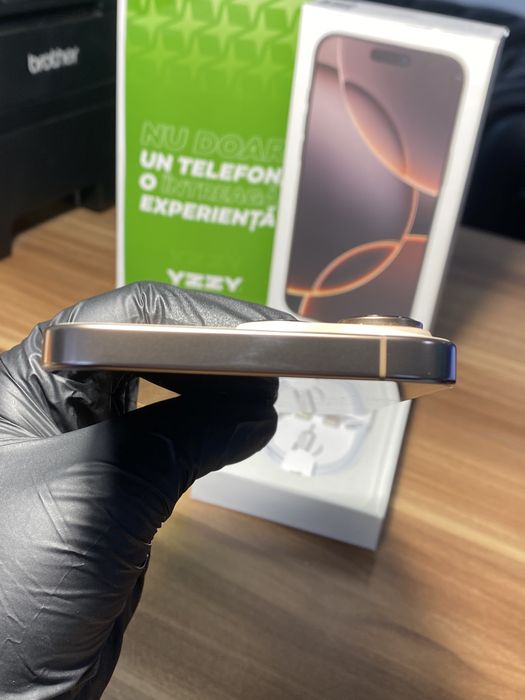 iPhone 16 Pro Max • 256 GB • Desert Titanium