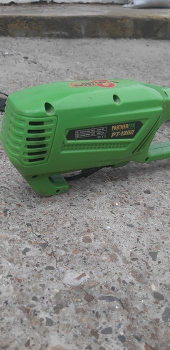 Vând motocoasă electrică