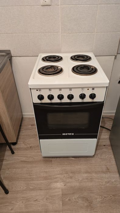 Продам плиту с духовкой мечта