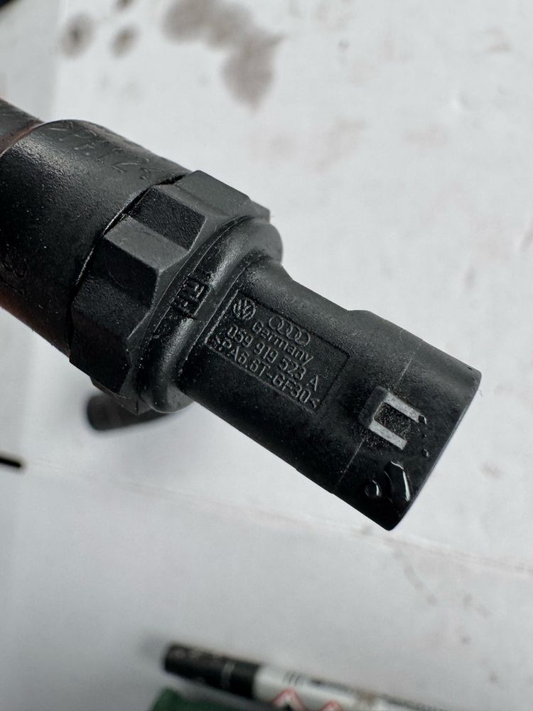 Senzor temperatura combustibil motorina furtune pompa injectie CRLB