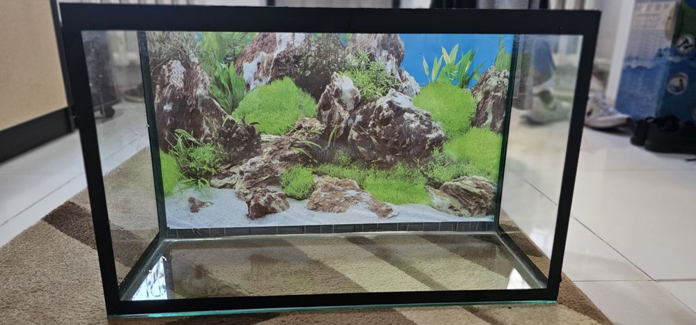 Продам аквариум под 60 литров