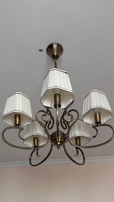 Продам люстру европейского качества