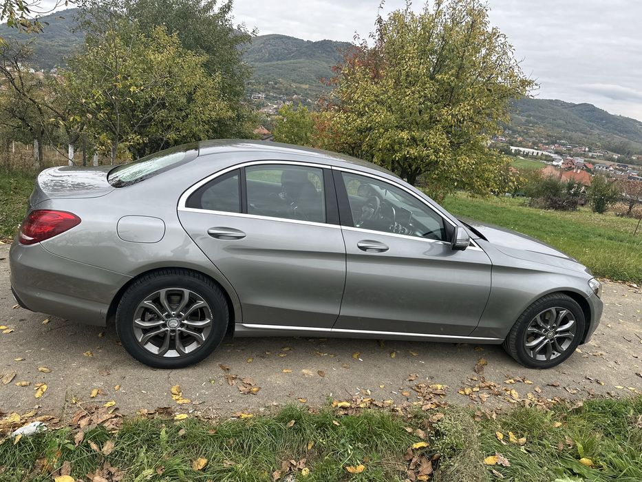 Mercedes Benz C220