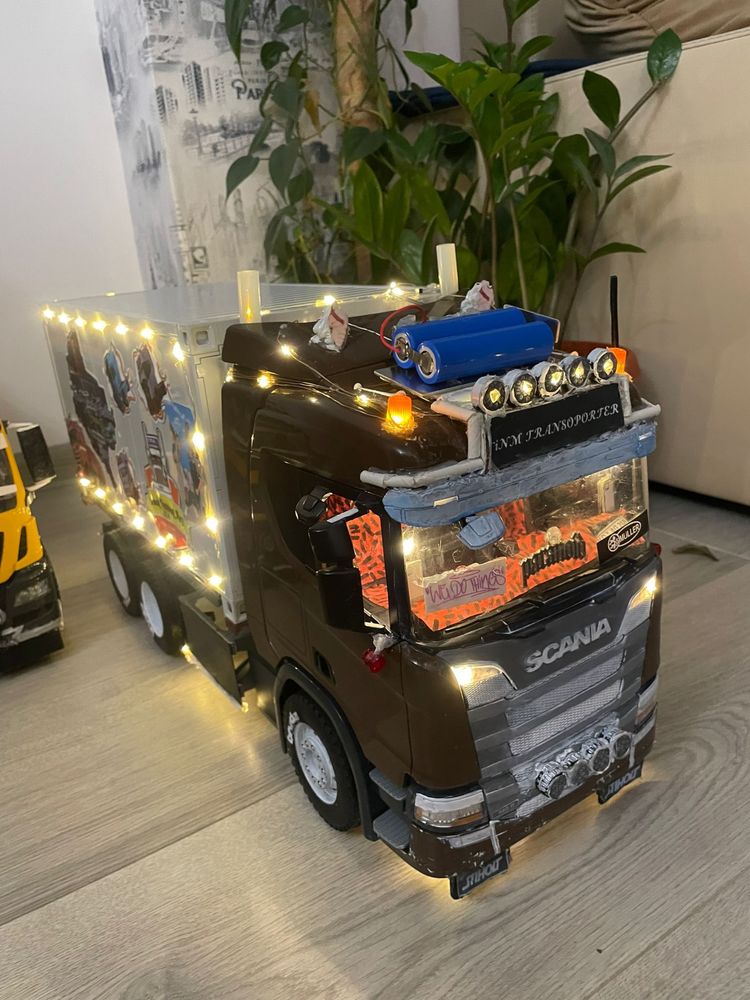 Scania R560 bruder