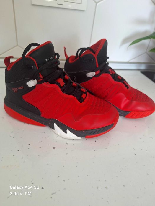 Детски баскетболни обувки Tarmak 34 номер