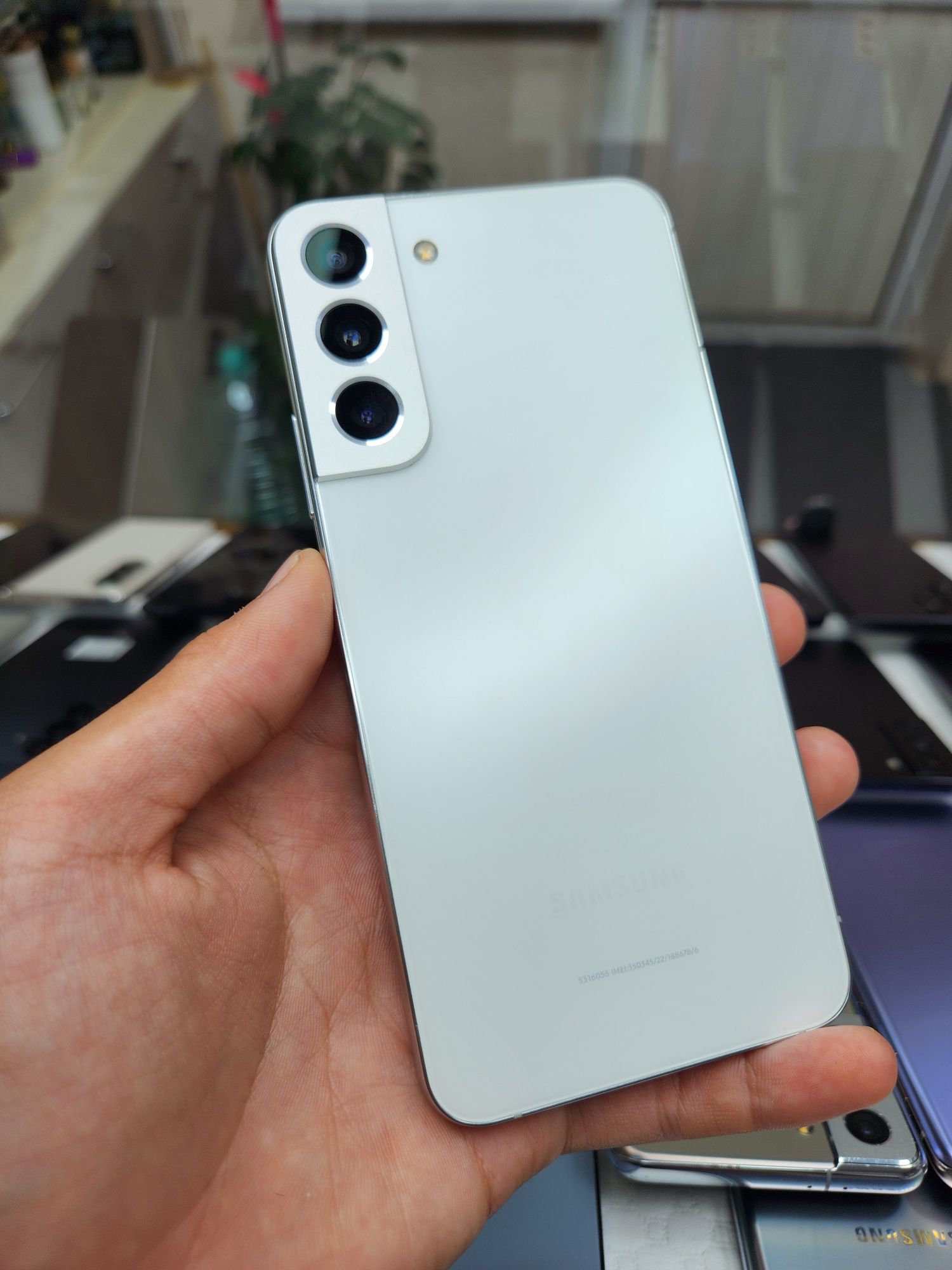 Samsung  S22+ 5G
