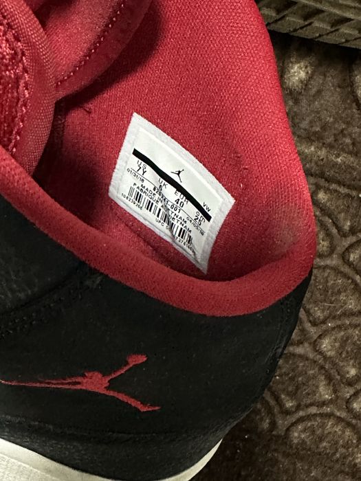 Jordan Executive Black/Red