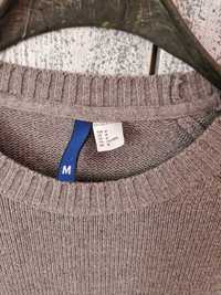 Плетен сив пуловер