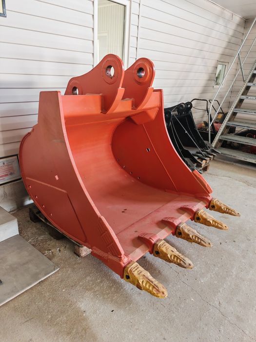 Cupa excavator 22-26 tone cu latimea de 1400mm