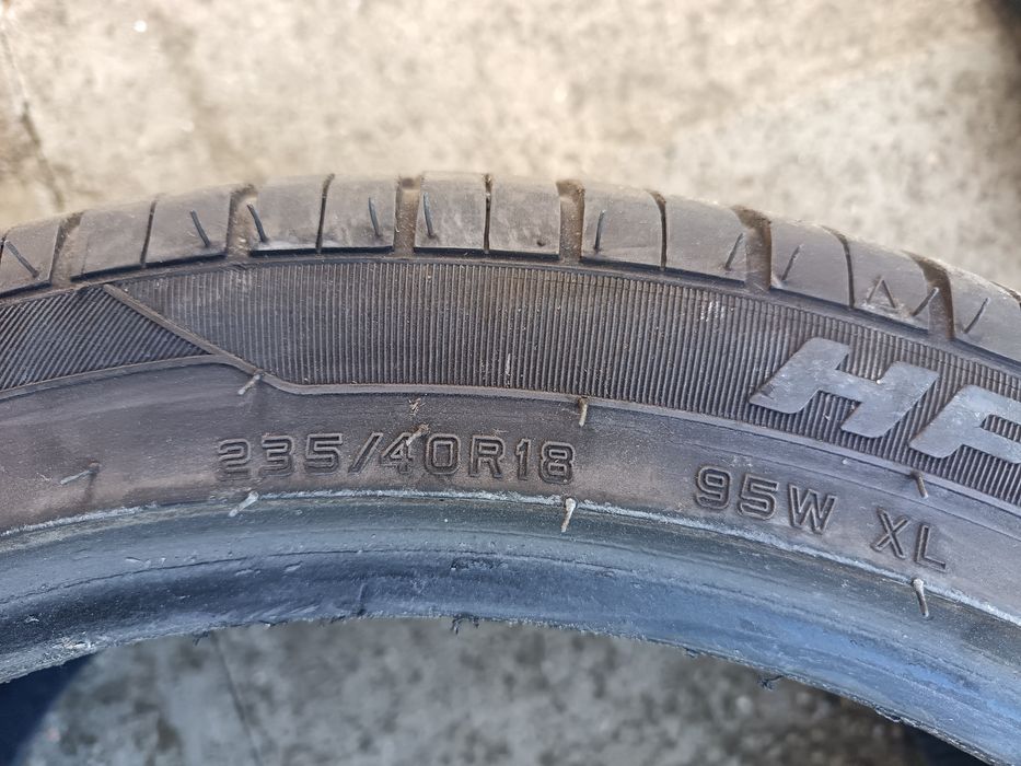 235 40 18 Hifly M +S 235 40 r18