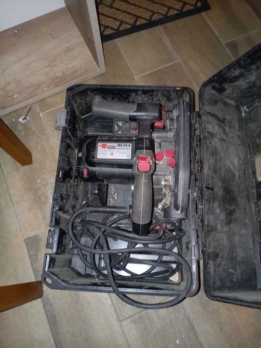 Ръчен циркуляр WÜRTH TKS 59-E, 1300 W, черен пластмасов куфар