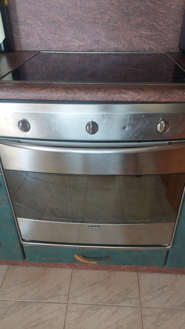 Фурна за вграждане SMEG ITALY