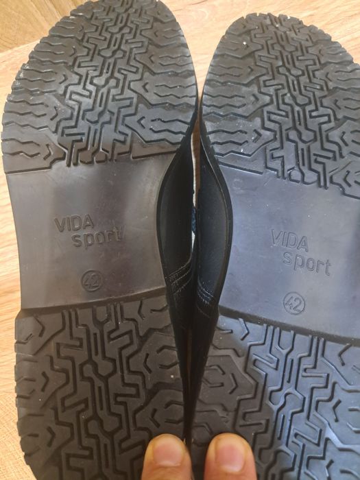 Чисто новия мъжки български обувки