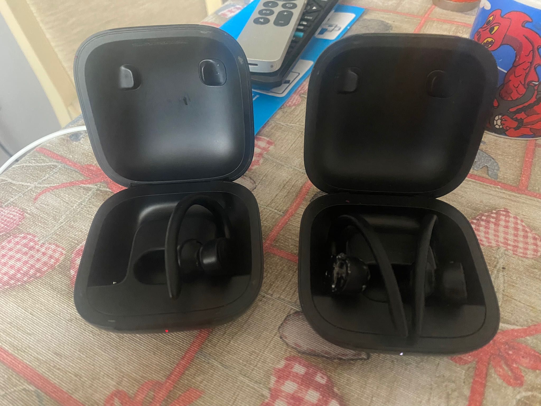 Оригинални Apple airpods powerbeats pro и  подарък.