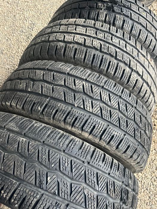 215/70 r15c de iarna 4 buc ca noi HANKOOK