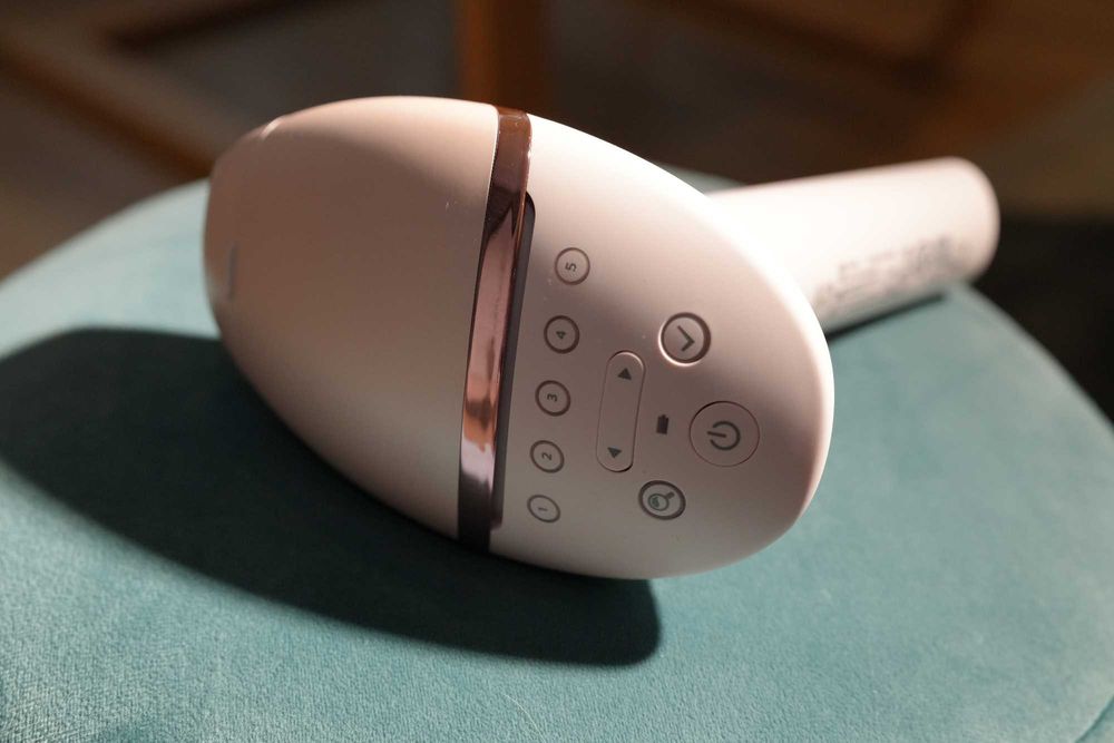 Epilator IPL termen lung PHILIPS Lumea Seria 9000 BRI957/00