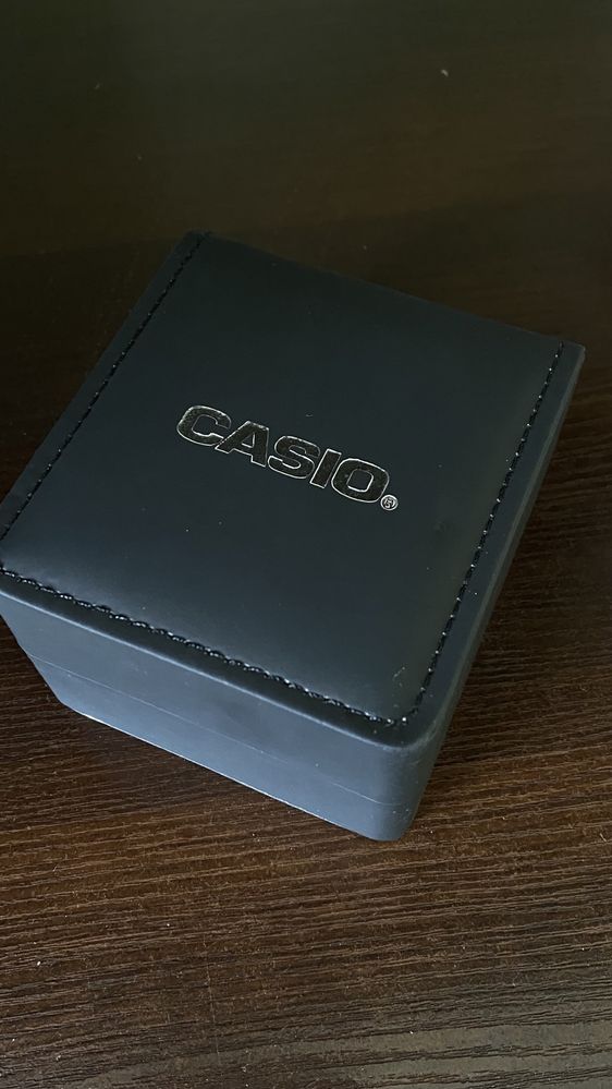 Продаются наручные часы Casio Edifice EFV-100D-1AVUEF