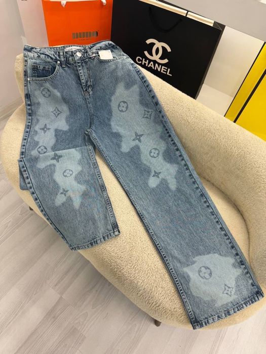 Уникални модели дамски дънки.