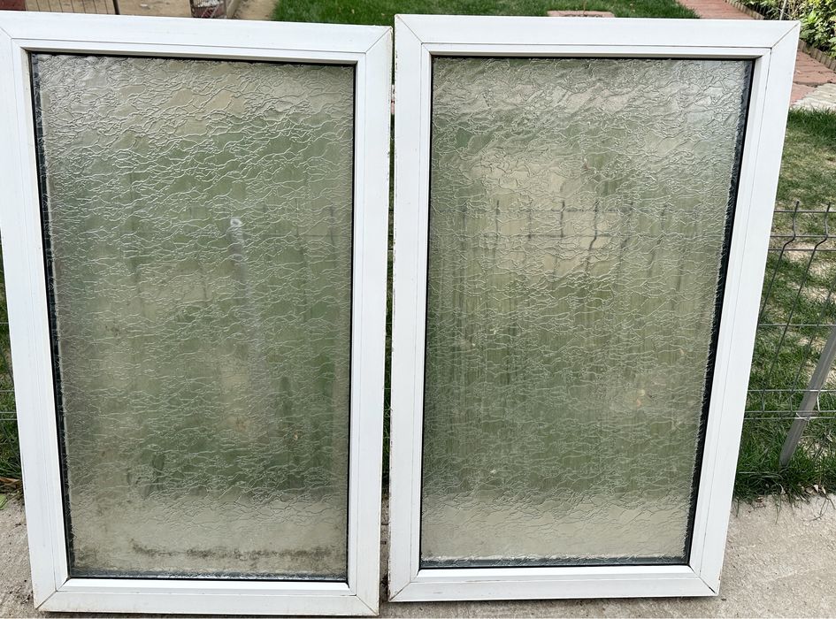 Ferestre termopan sticla mata Rehau