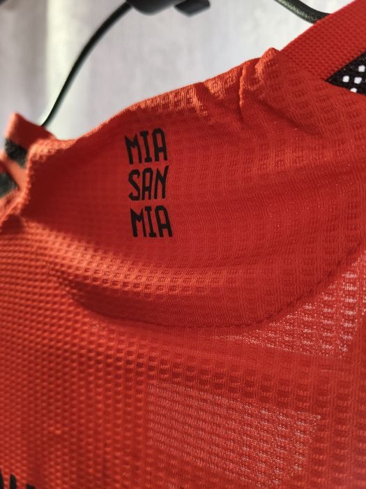Tricou Bayern München Roșu HEAT.RDY/Antrenament Adidas Autentic NOU M