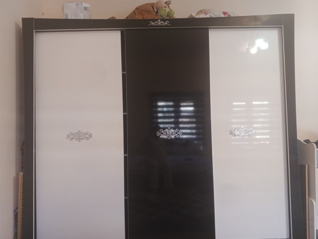 Mebel komplekt yangi