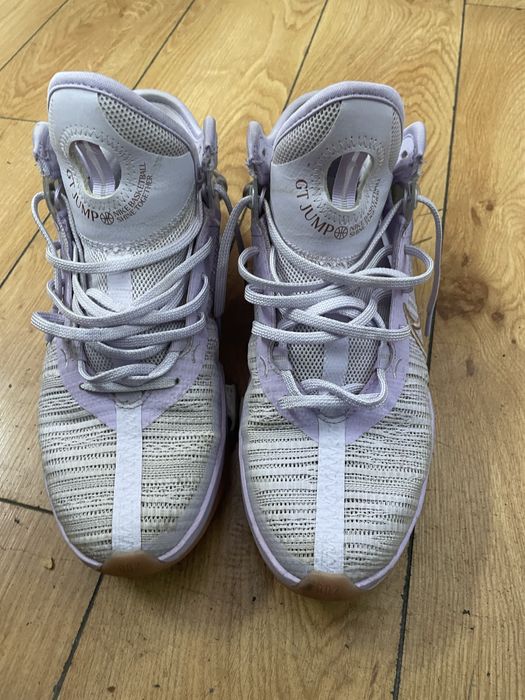 Vand adidasi nike g.t cut