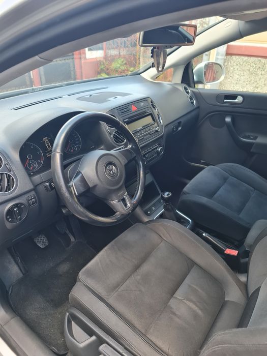 Vând Golf 6 PLUS-FAB.2010