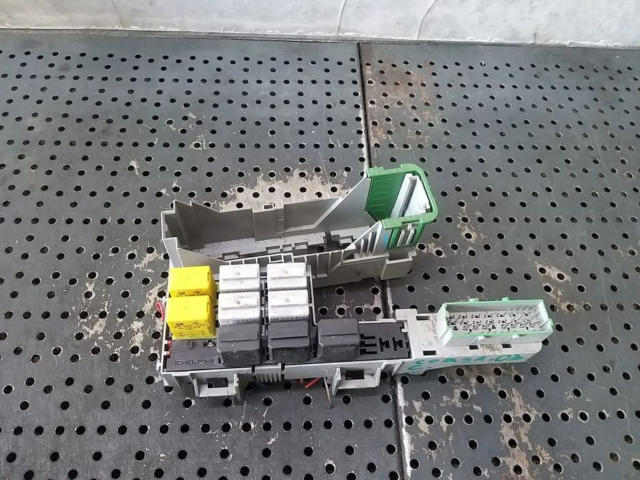 Panou sigurante opel corsa c x01 09115150