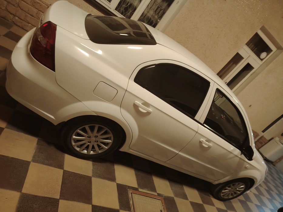 Nexia 3  3-pozitsiya 2019-yil kraska 30% Dvigatel Avtomat navarot bor