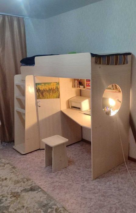 Кровать-чердак с рабочим местом