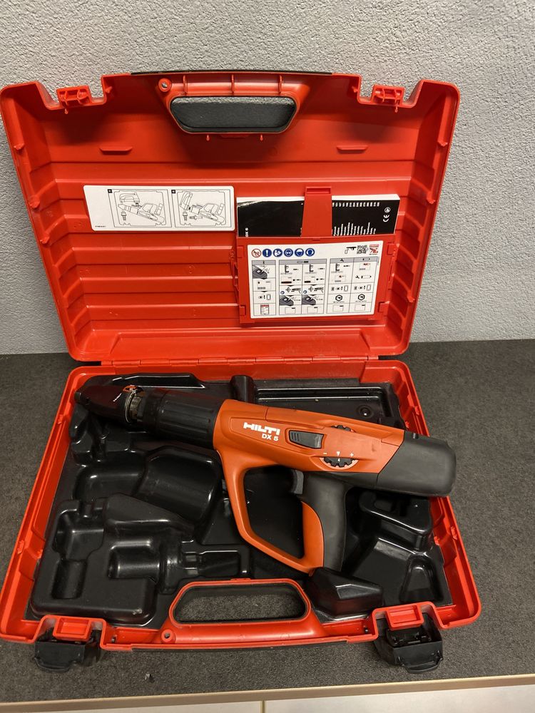 Hilti dx5 pistol batut vuie structuri profile metalice hale