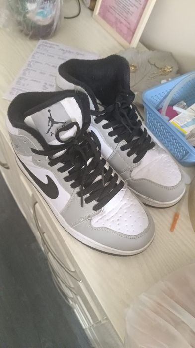 продам джорданы 37р